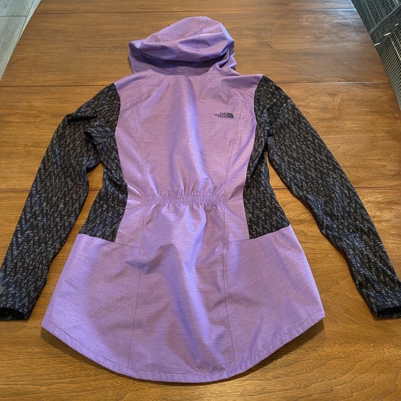 The North Face Women's Dyvinity Running Jacket in Purple B1031 Size S Hooded - Picture 4 of 16